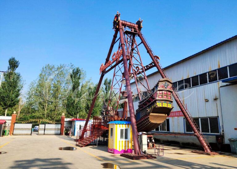 Big Pirate Ship Amusement Park Ride