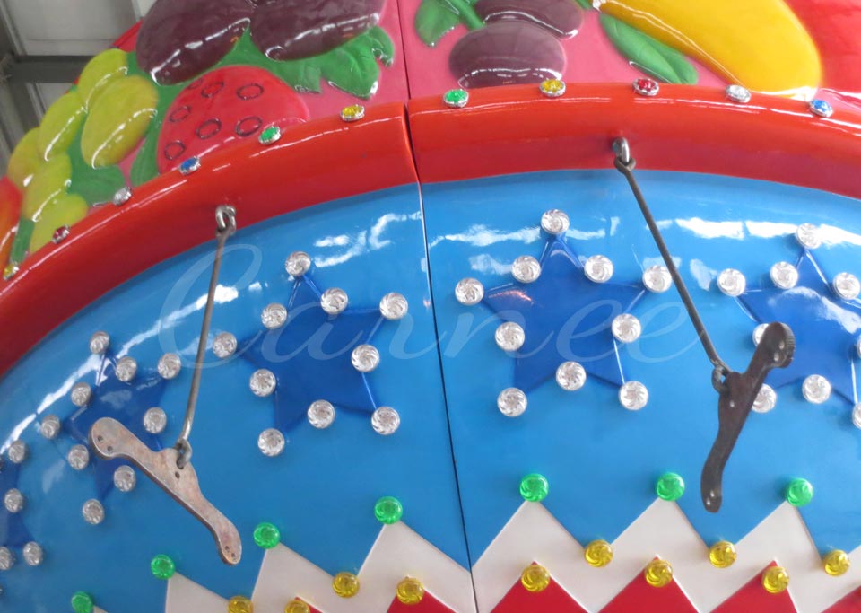 Fruit Flying Chair Ride Detail-1
