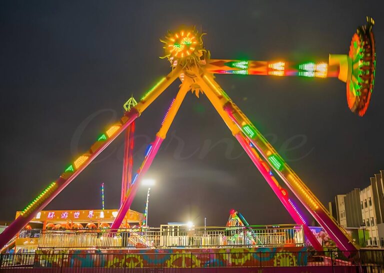 Giant Pendulum Ride