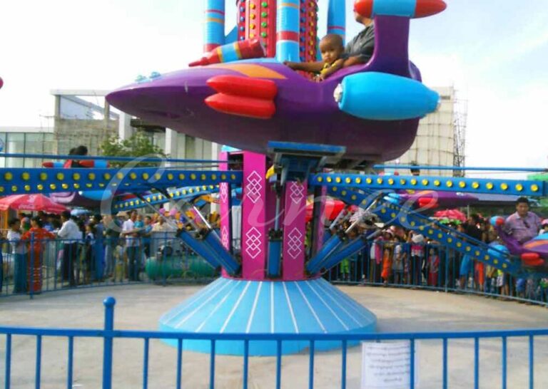 Classic fair rides self control plane rides