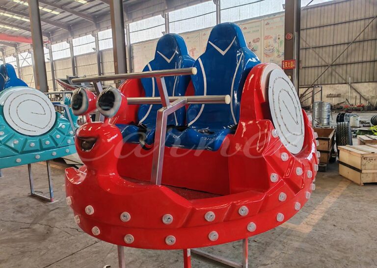 Family-Friendly Snail-Shaped Spinning Coaster