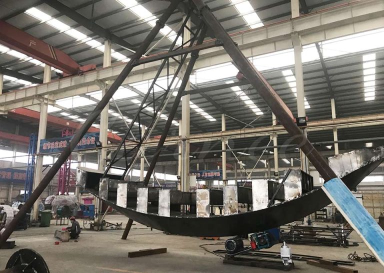 Workshop production of 40 seat foundation free pirate ship amusement ride steel body