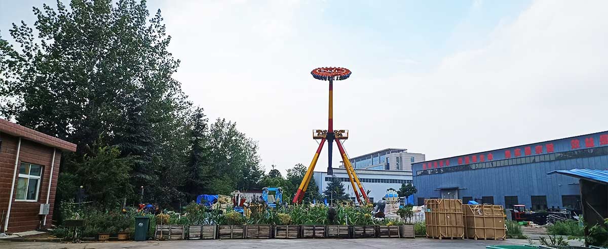 360 degree pendulum ride