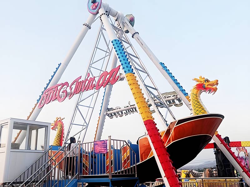 Pirate Ship Pendulum Ride