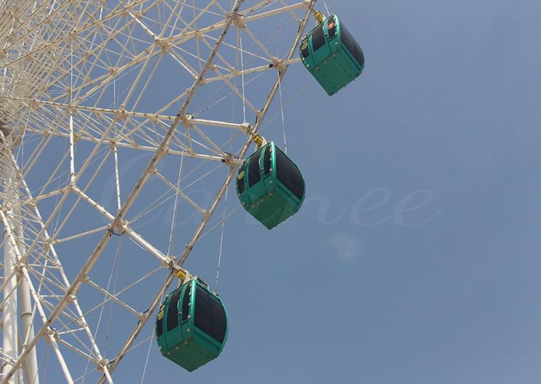 89m giant Ferris wheel ride detail photo