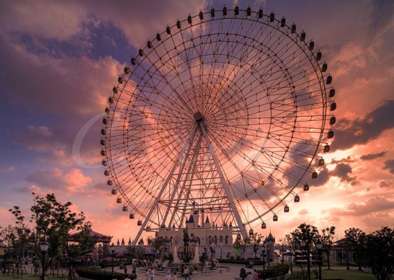Amusement Park 103m Ferris Wheel