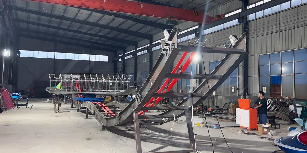 surf’s up ride manufacturer Carnee Rides