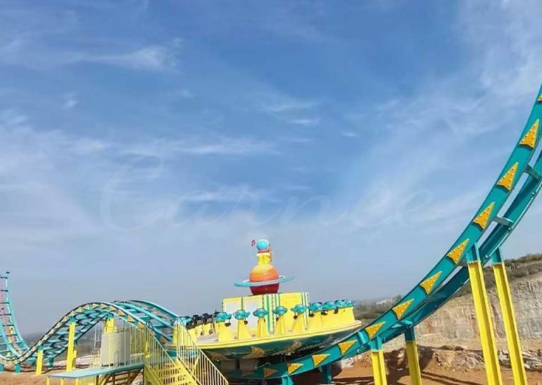 W-shaped Flying UFO ride