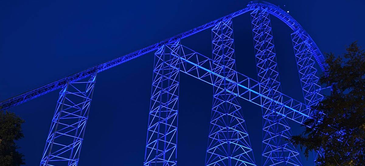 Millennium Force Roller Coaster - Amerika Serikat