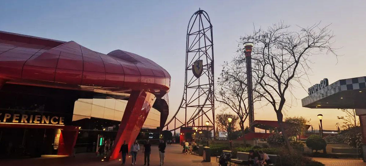 Red Force Roller Coaster- Spanyol