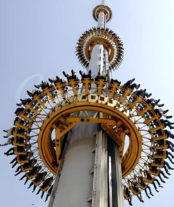 Wahana hiburan ikonik berupa menara jatuhkan