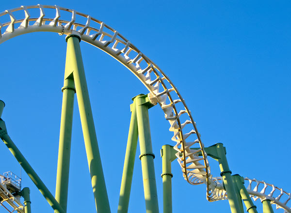 daftar produsen roller coaster