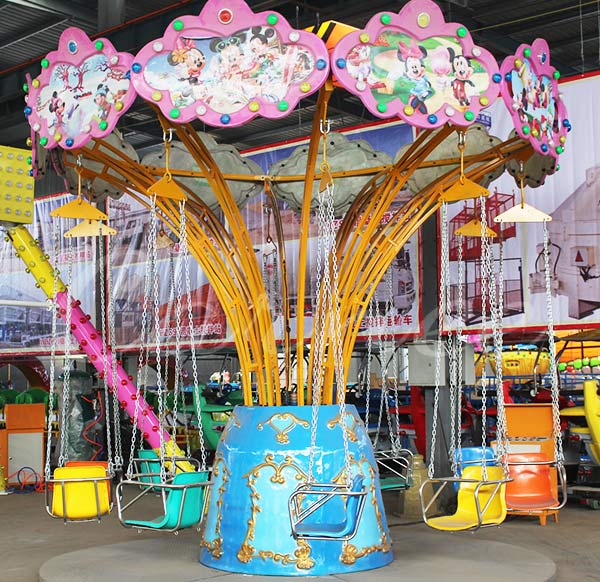 10 asientos Mickey Mouse kiddie silla voladora atracción terminada en Carnee Rides fábrica para Etiopía