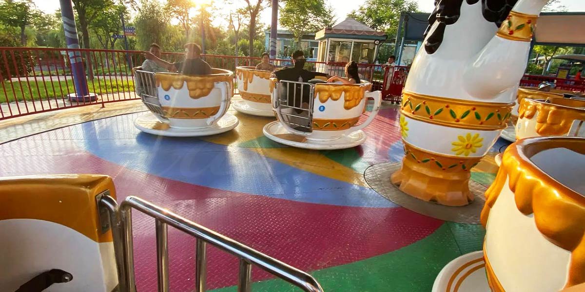 Kids Apple Ride 10 Best Kiddie Rides at Amusement Parks (That Families Love)