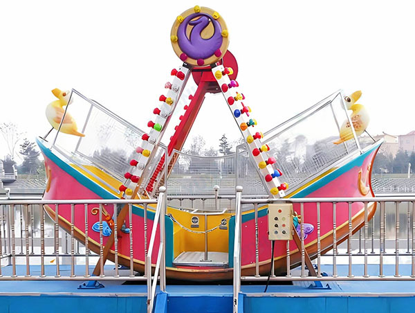 Thrill Extreme Trailer Mounted Mobile Amusement Swing Carnival Kids Small Pirate Ship Ride