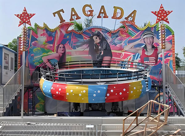 Стандартный 24-местный коммерческий аттракцион crazy dance tagada на продажу, с изготовленным на заказ фоном в виде звезды поп-музыки и поручнями из нержавеющей стали.